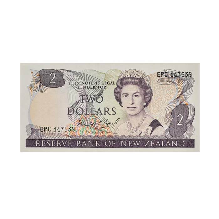 Queen Elizabeth II 1989 New Zealand $2 Banknote