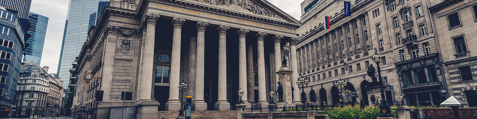 Invest_Market Roundup_Apr 2022_DT MB Supporting Article 2_1600x400.jpg