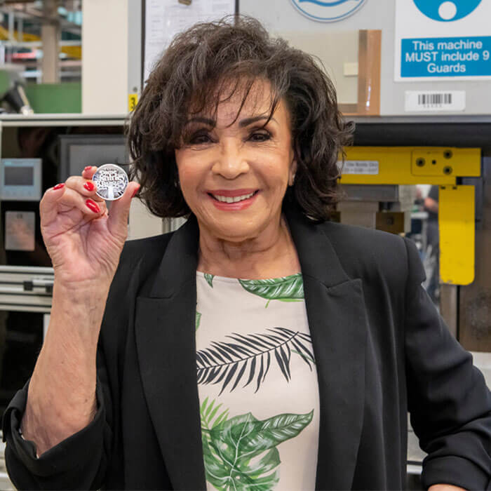 The Royal Mint Welcomes Music Legend Dame Shirley Bassey to Strike her own Coin
